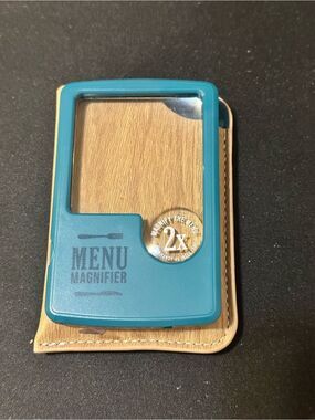 NWT IF Menu Magnifier 2x Handheld Magnifying with Light